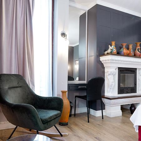 Boutique Hotel Whisky Тирана Екстер'єр фото