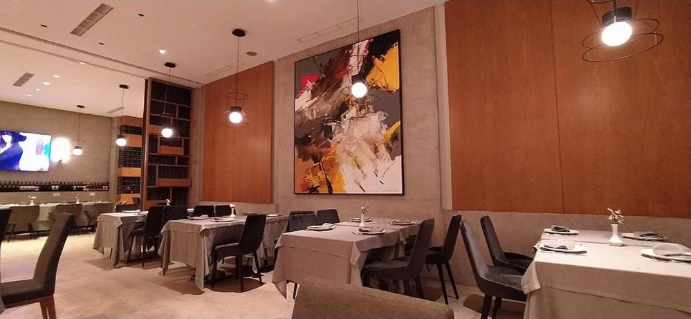 Boutique Hotel Whisky Тирана Екстер'єр фото