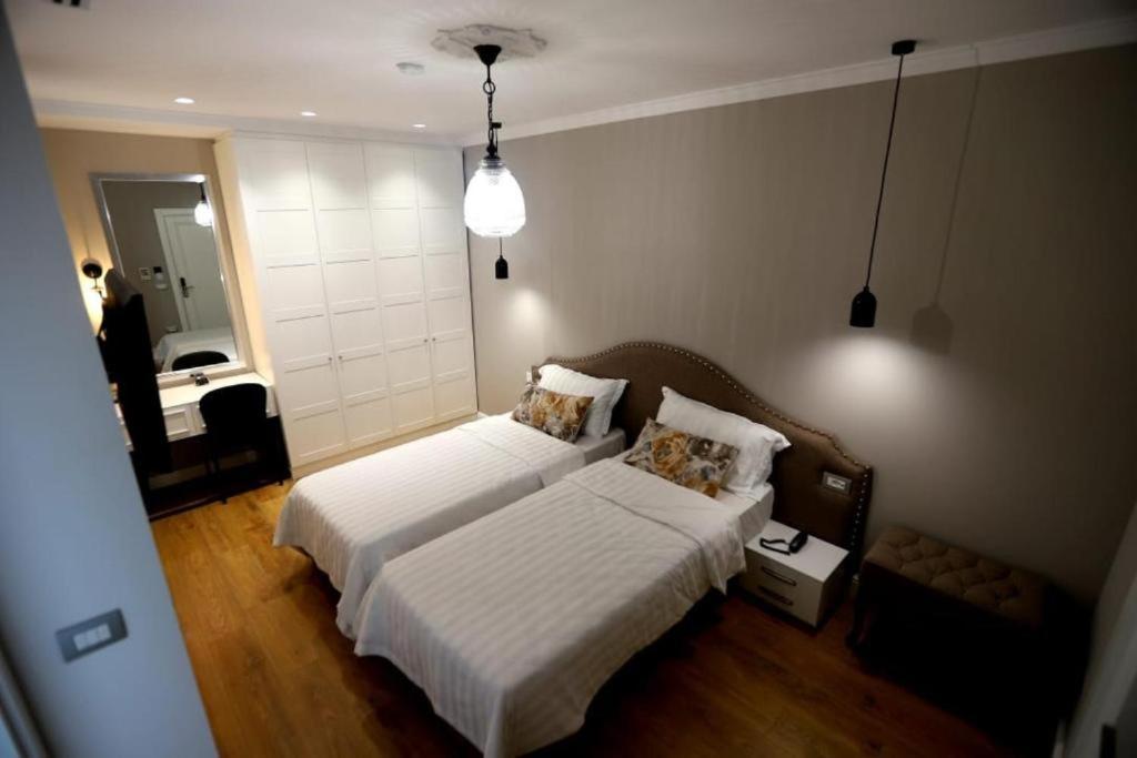 Boutique Hotel Whisky Тирана Номер фото