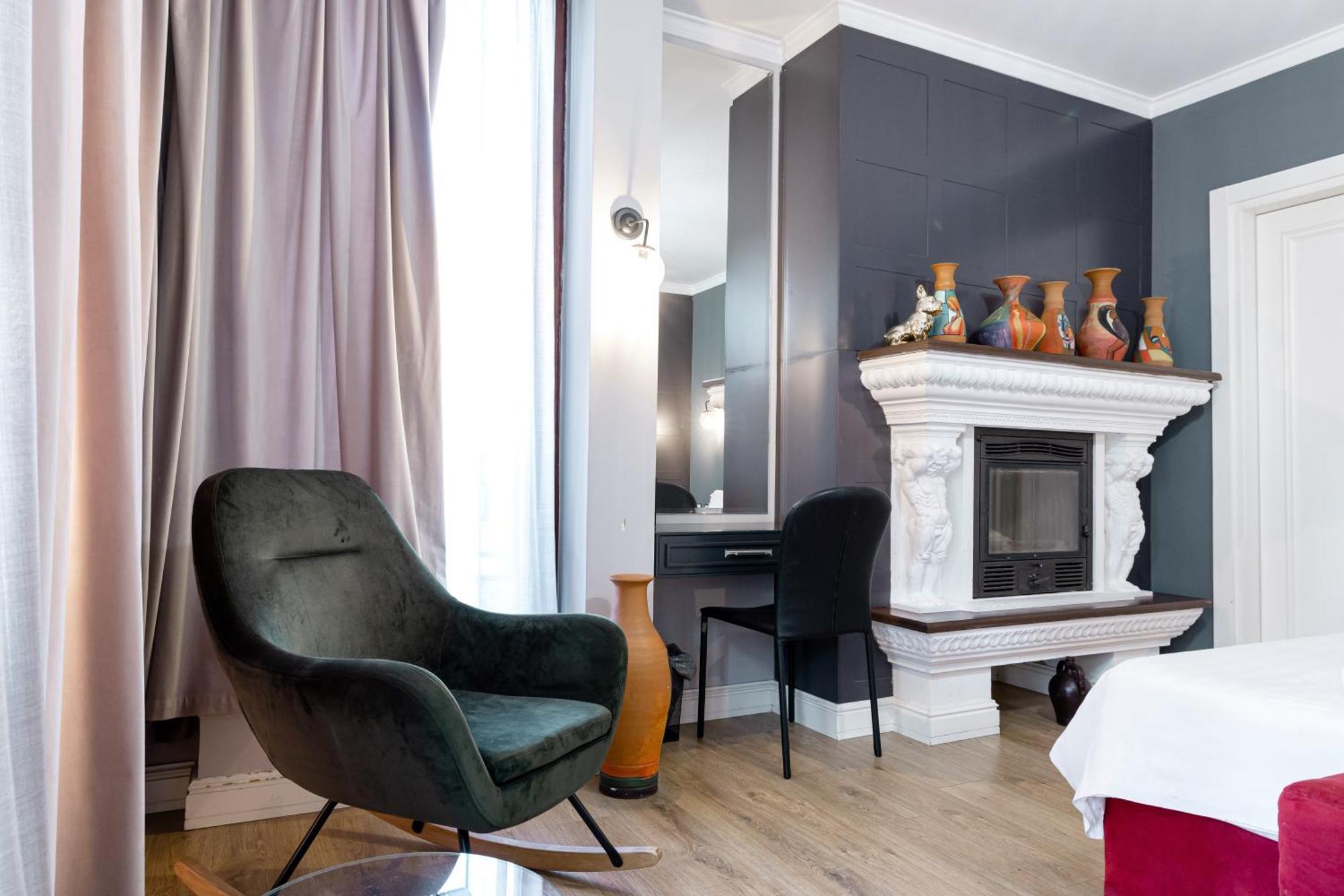Boutique Hotel Whisky Тирана Екстер'єр фото