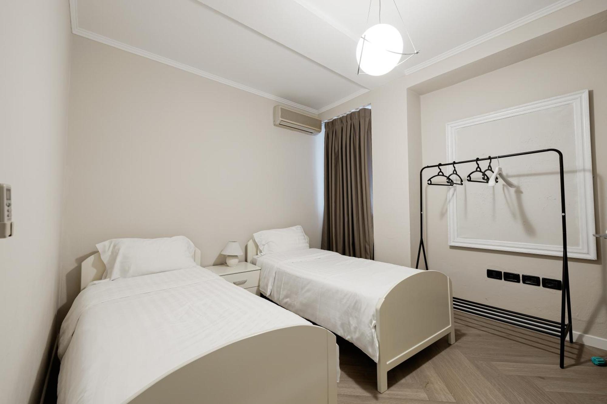 Boutique Hotel Whisky Тирана Екстер'єр фото