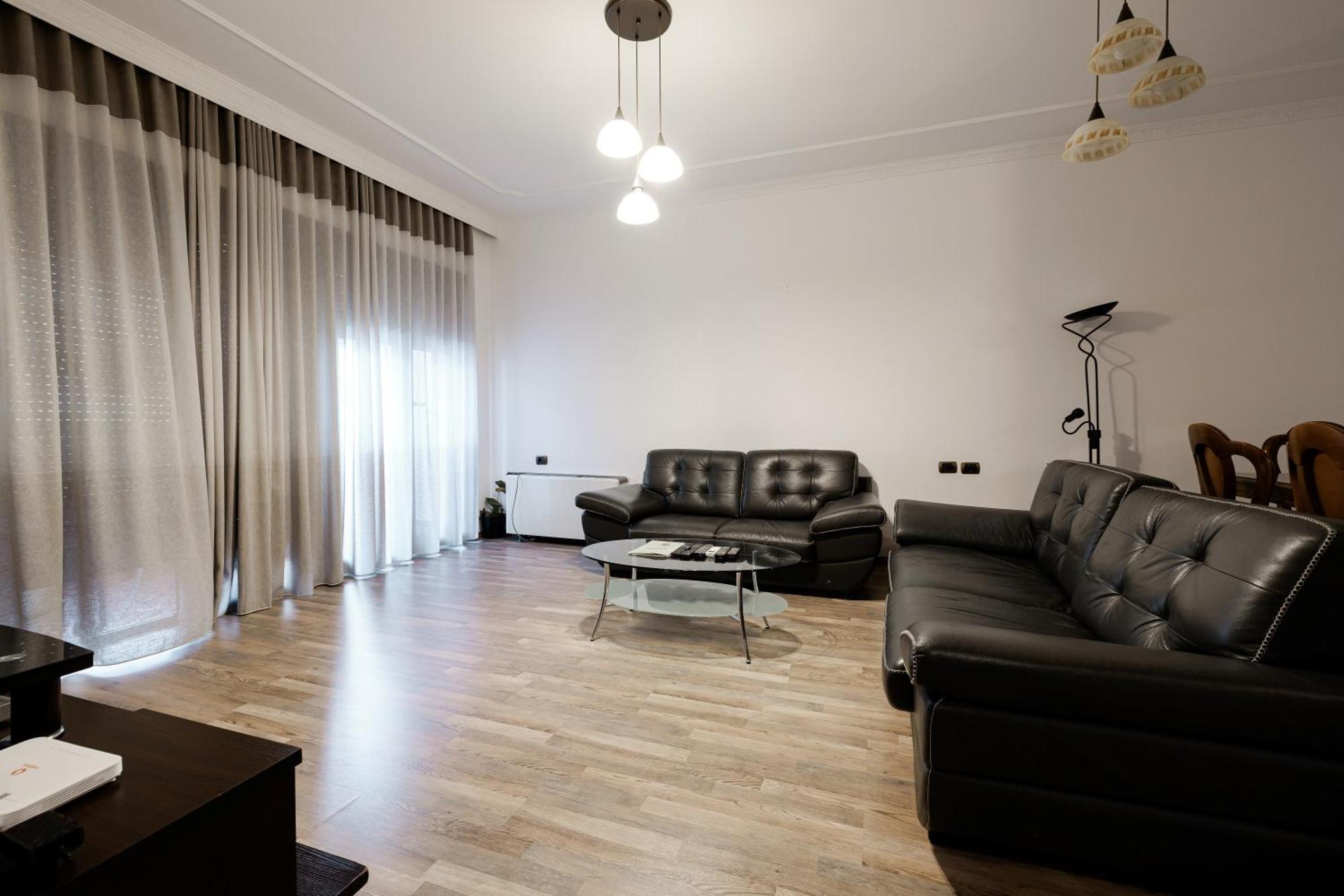 Boutique Hotel Whisky Тирана Номер фото
