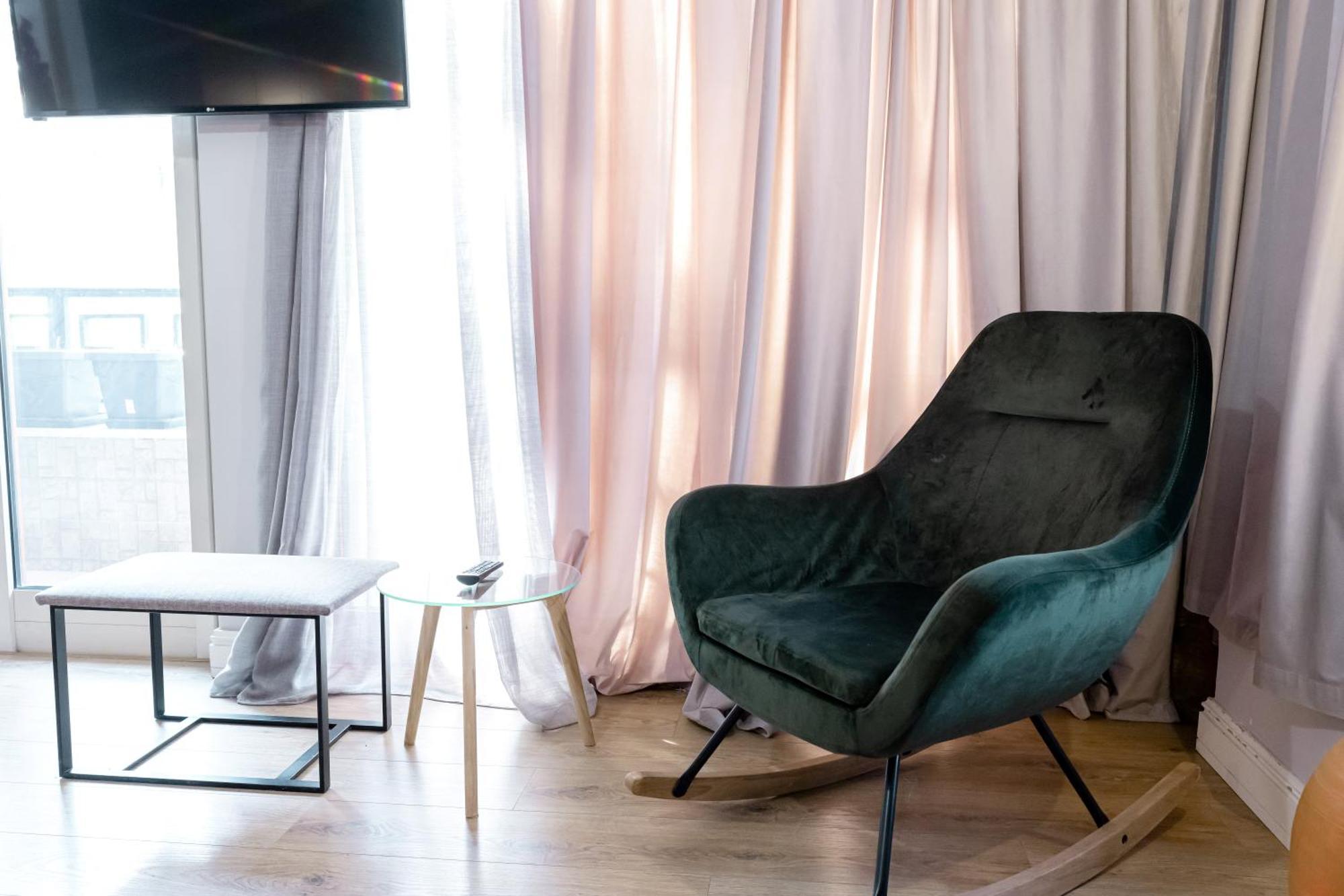 Boutique Hotel Whisky Тирана Екстер'єр фото