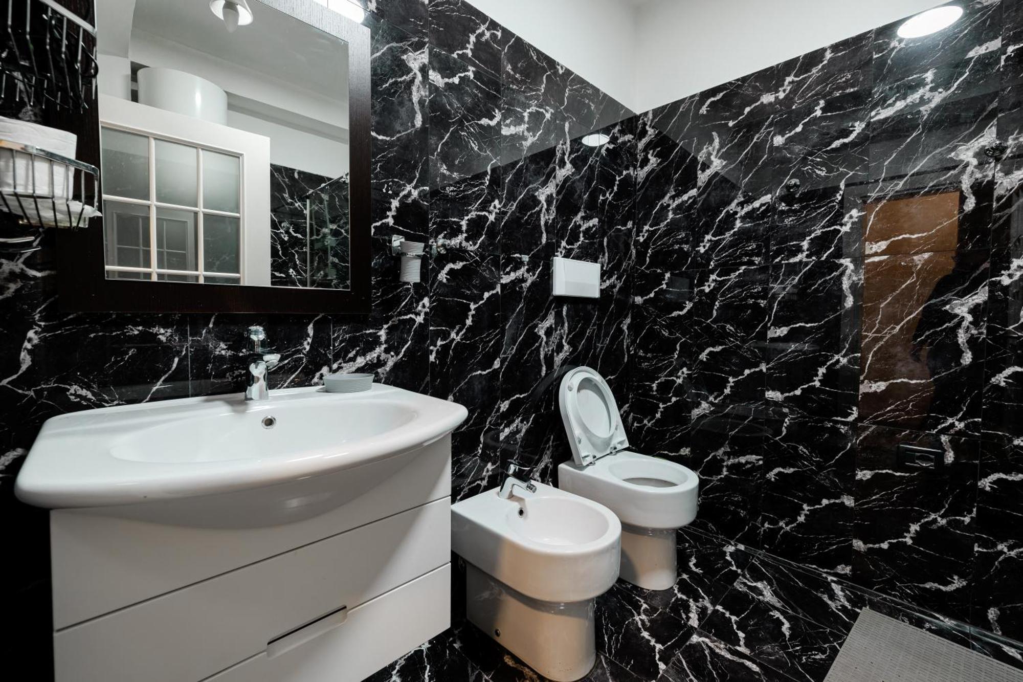 Boutique Hotel Whisky Тирана Номер фото