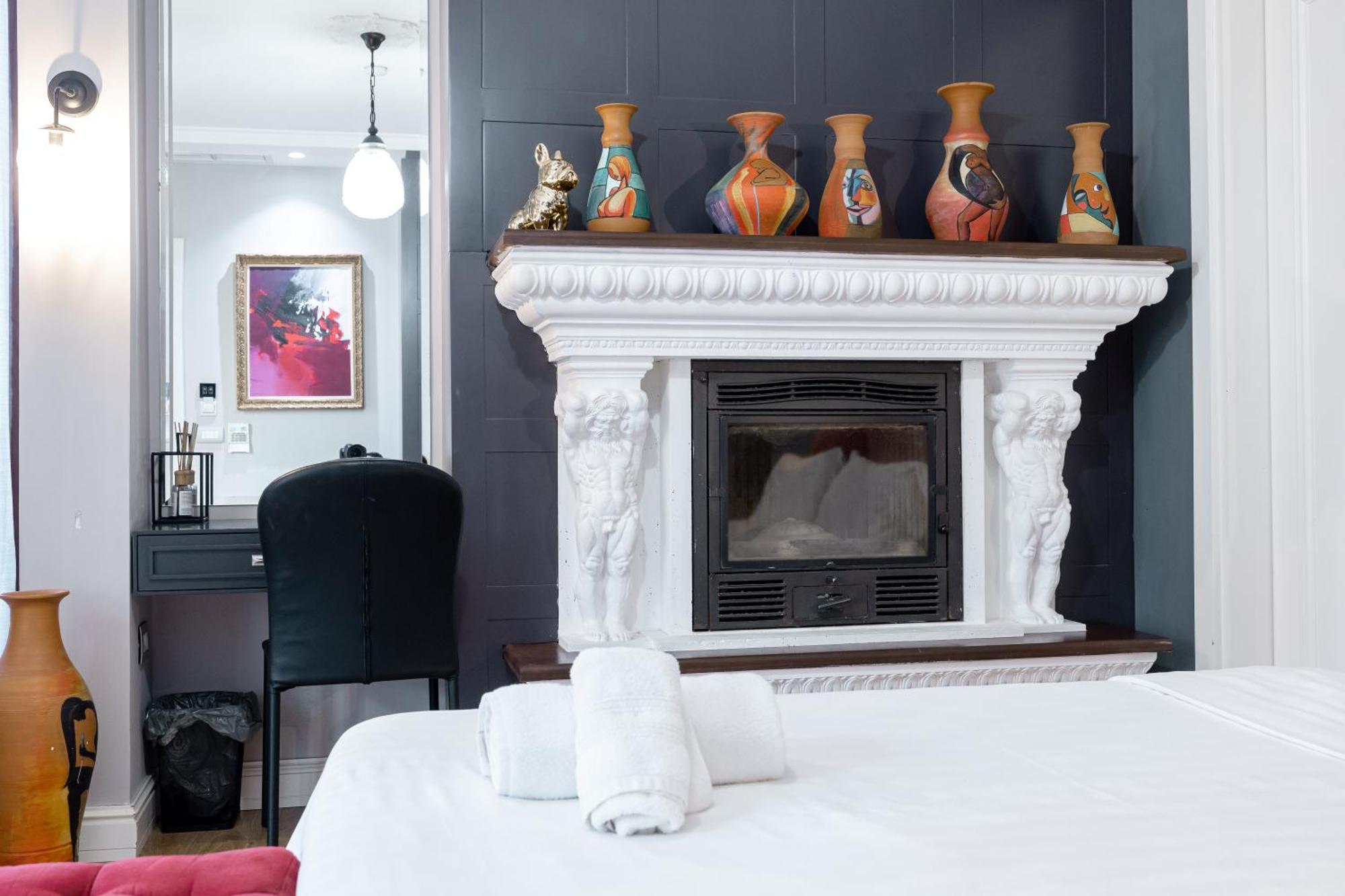 Boutique Hotel Whisky Тирана Екстер'єр фото